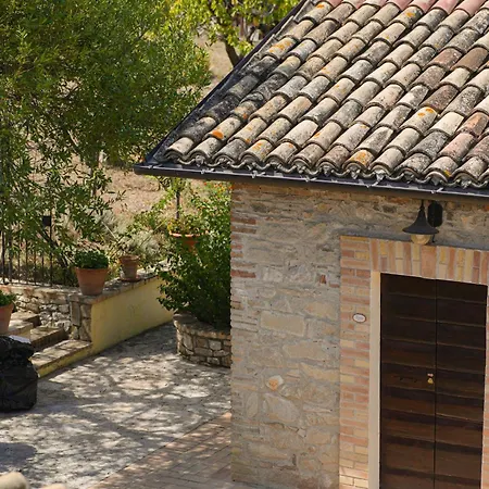 Farm stay La Fattoria Di Maria Donata Cugnoli