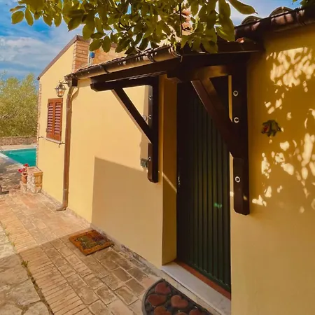 Vakantieboerderij La Fattoria Di Maria Donata Cugnoli